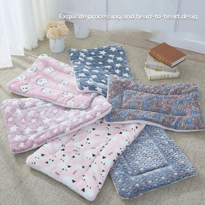 Flannel Dog Sleeping Mat — Soft Washable Blanket Bed for All Seasons